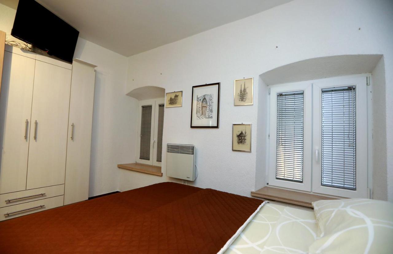 Apartment Secret Life Sibenik Bagian luar foto